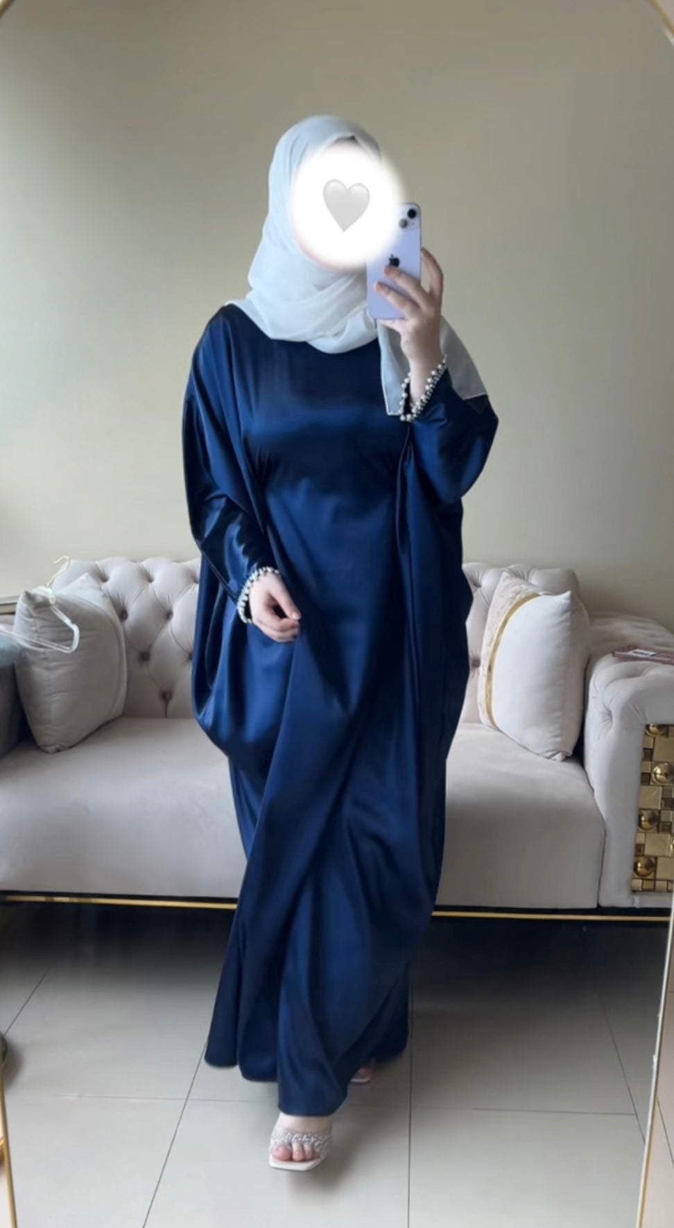 Éclipse Abaya | butterfly cut.