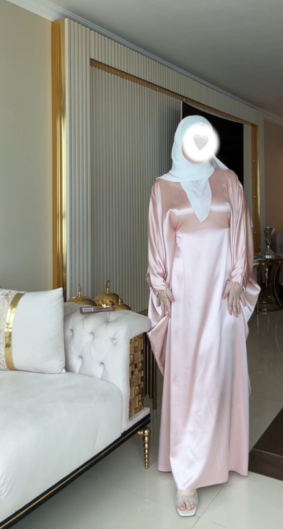 Éclipse Abaya | butterfly cut.